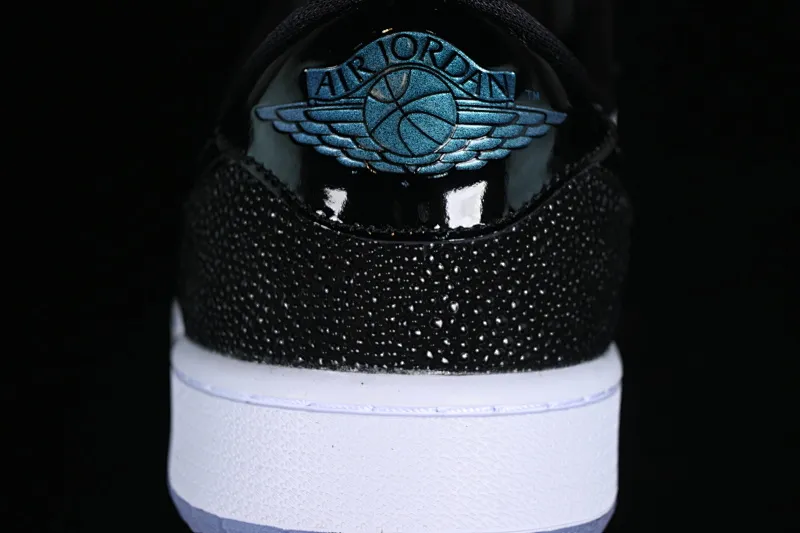 All categories Air Jordan Jordan series basketball shoes Air Jordan 1 Low G version pure original Air Jordan 1 Low Golf AJ1 Joe 1 new golf version laser patent leather black double hook FZ4159-100